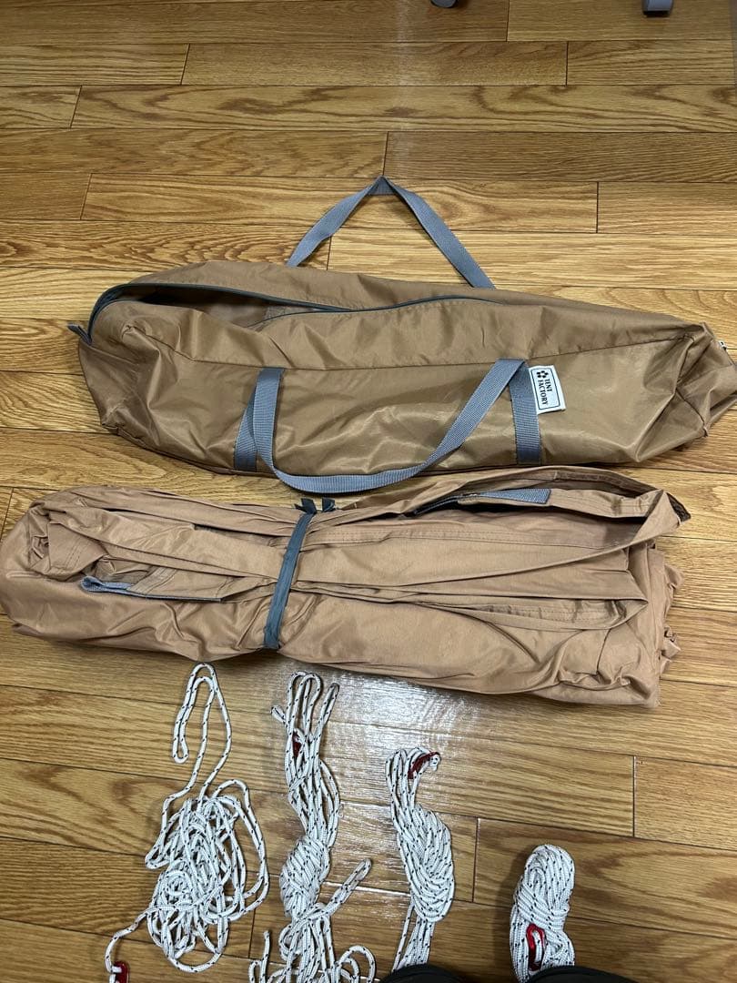 TENT FACTORY TCタープ 収納バッグ付き ポール2本もお付けします！