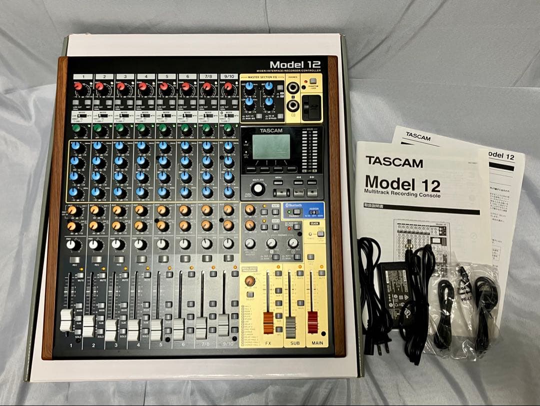 新品同様 TASCAM Model 12 ミキサー・MTR（付属品揃・元箱あり）