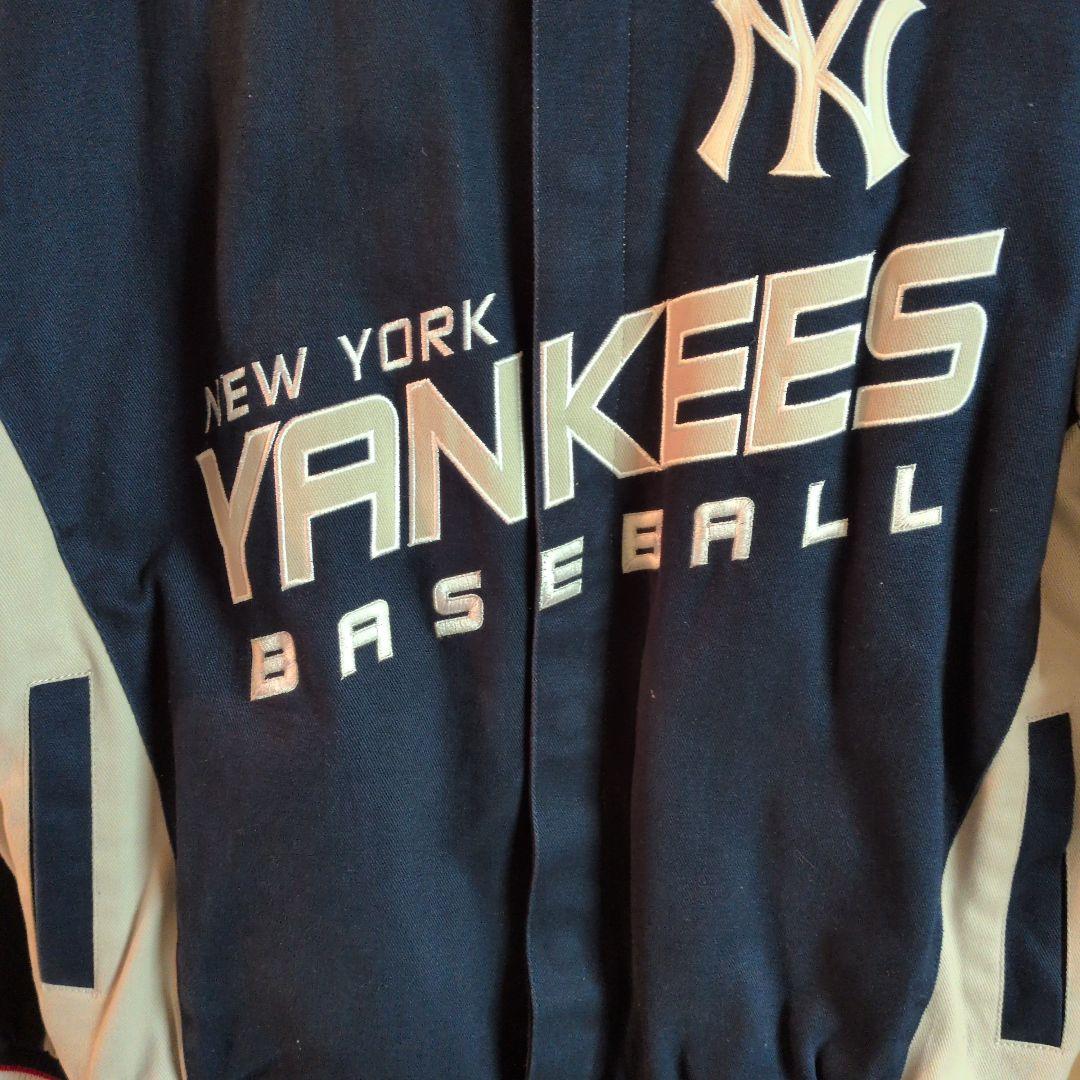 美品　ニューヨークヤンキース　ジャケット　sizeはＬ　多少の使用感有り