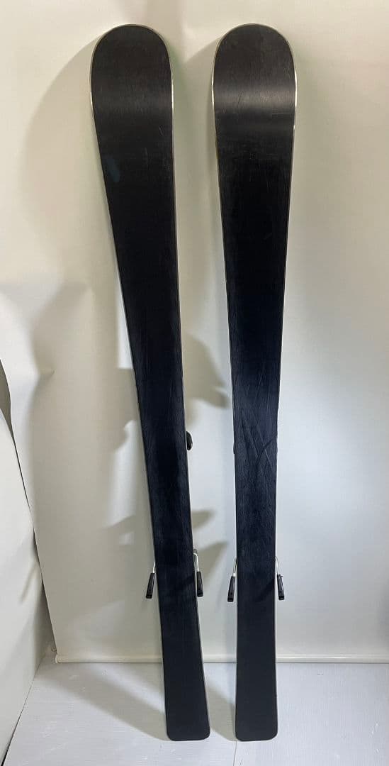 ジュニア用スキー板swallow130ストック100付き