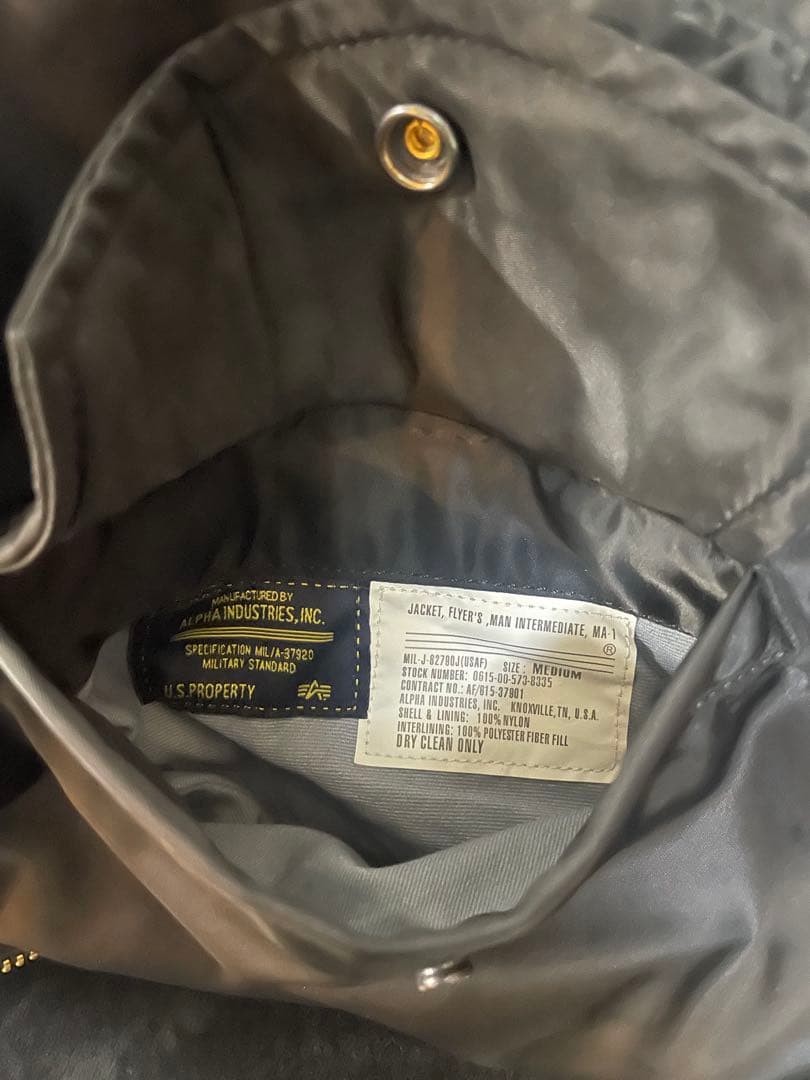 ALPHA INDUSTRIES MA-1ジャケット