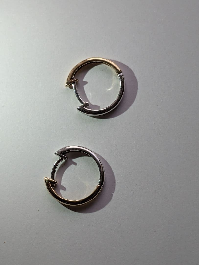 プラチナ＋１８金 中折フープピアス