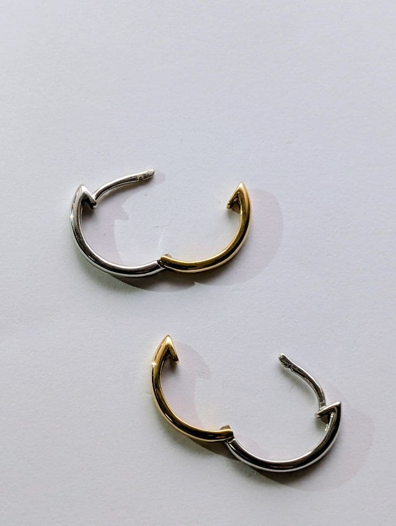 プラチナ＋１８金 中折フープピアス