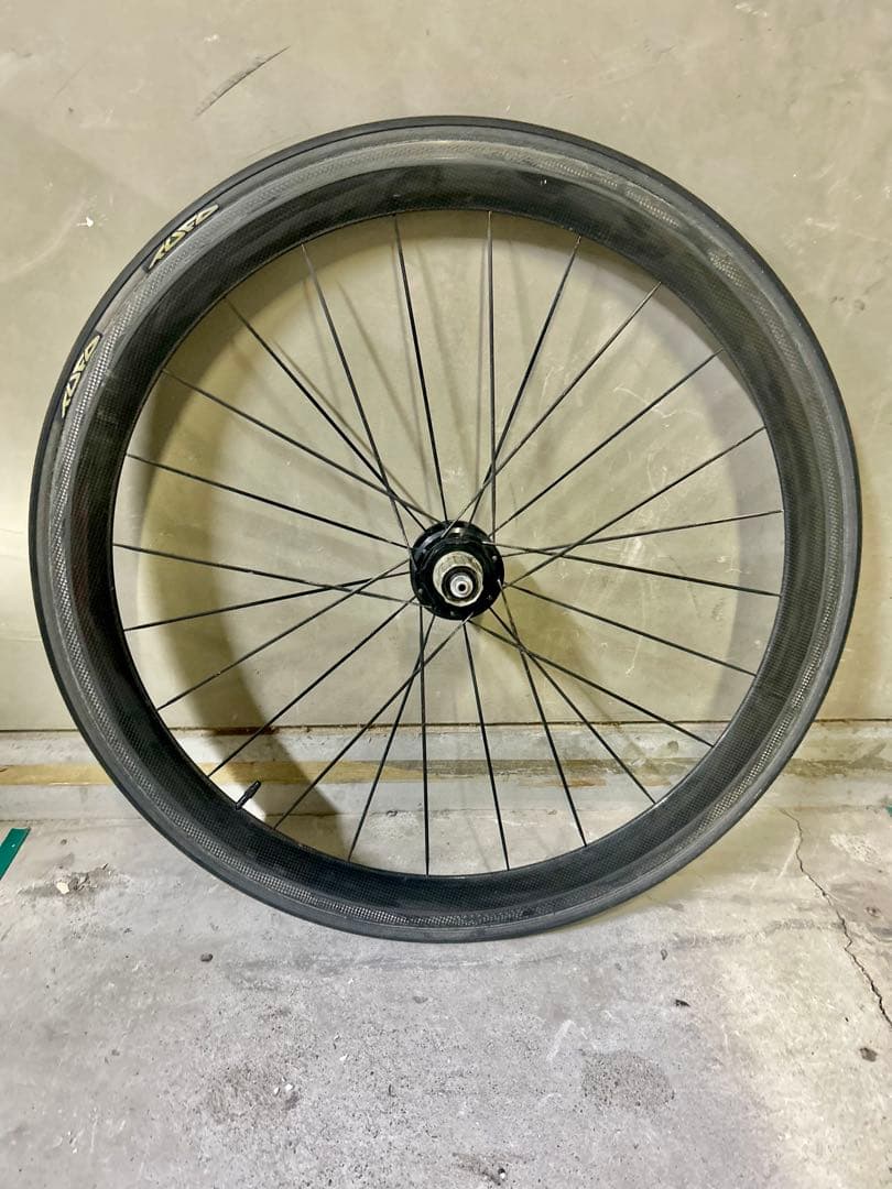 ◆台湾メーカー製の定価18万円程のカーボンホイール＆タイヤ後輪】重量1.07kg