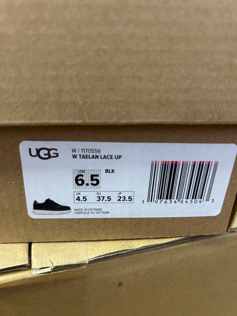 UGG Taelan Lace Up（テイランレースアップ）黒 23.5cm