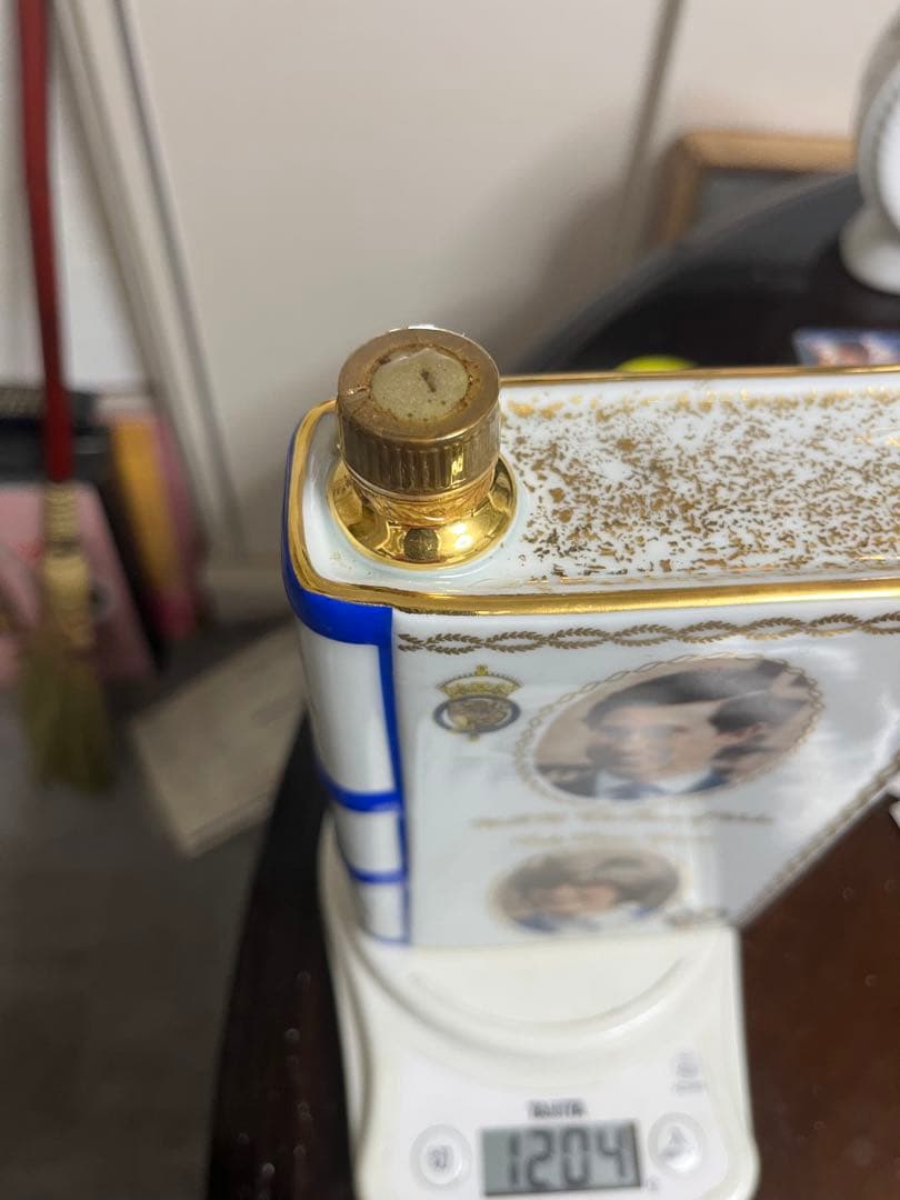 カミュ　ダイアナ妃1981年