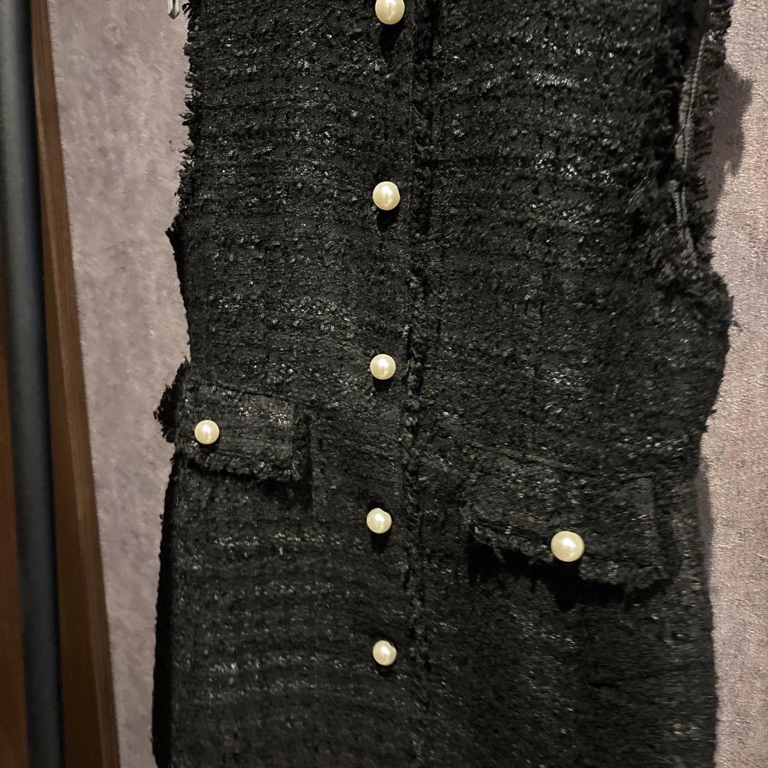 アルページュストーリー　パールボタンツイードペプラムジレ