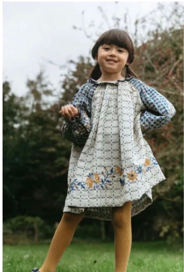 新品未使用　Lali Kids Tulip Dress 8y