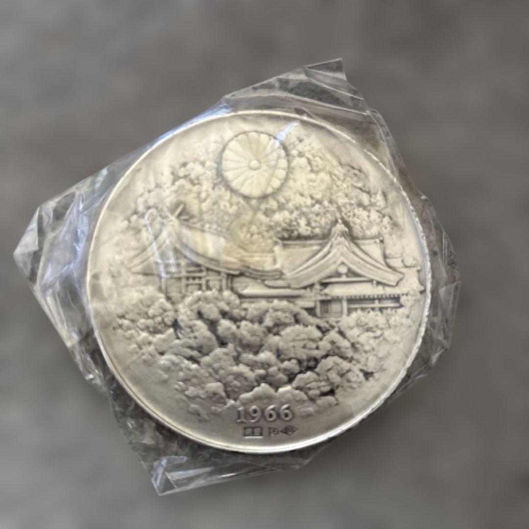 明治百年記念　明治天皇御肖像牌　銀メダル