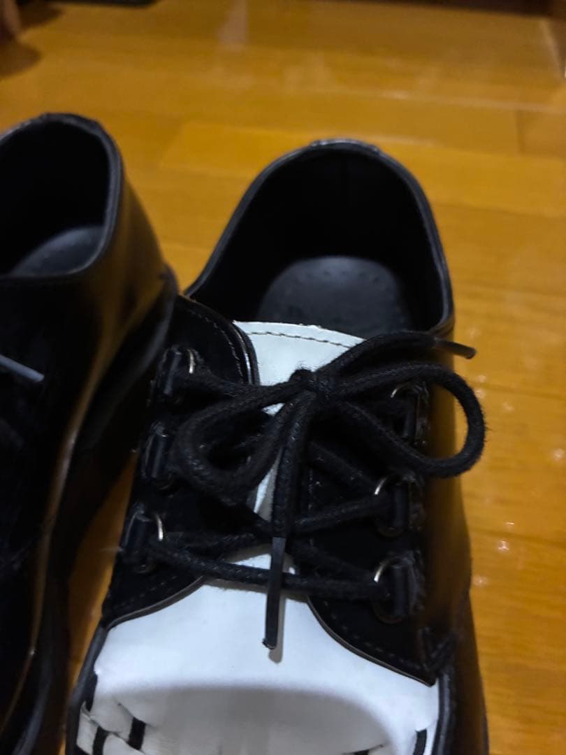 【週末値下げ！】ドクターマーチンASHLEY