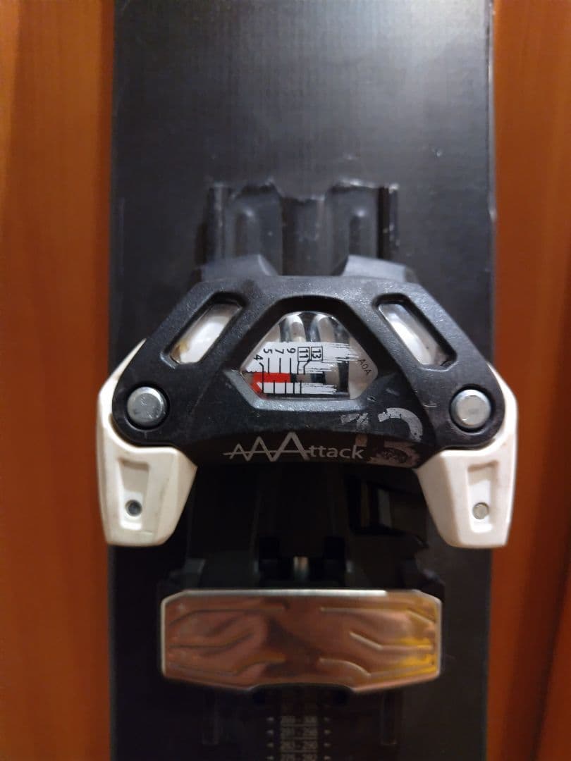 Rossignol squad7 180cm ロシニョール スキー板