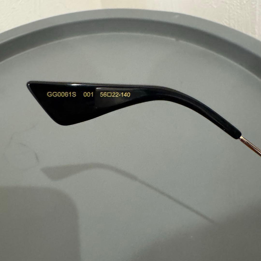 GUCCI (グッチ) サングラス GG0061Sメンズ 56□22-140