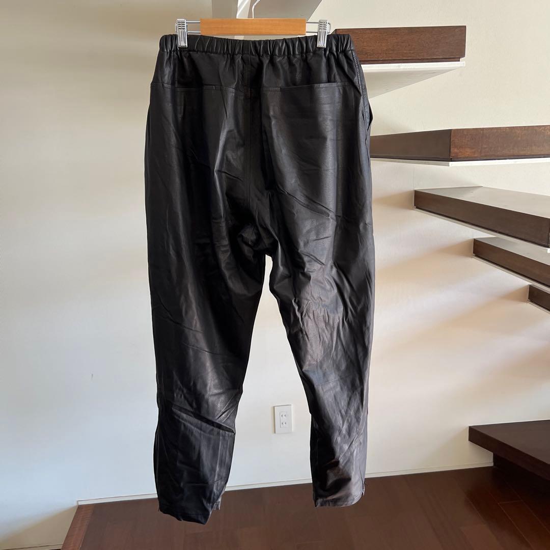 COMOLI コモリ John別注 レザードローストリングパンツ　3