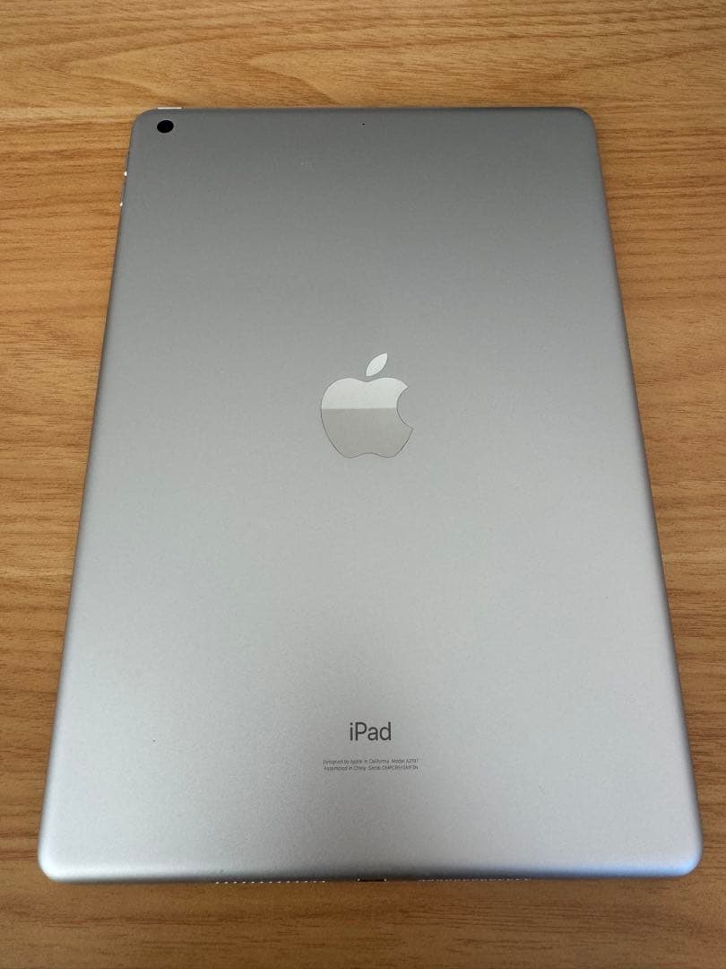 Apple iPad 本体 シルバー