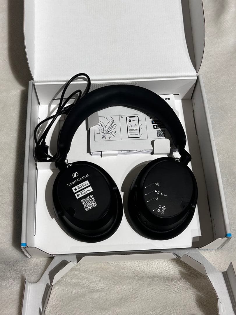 Sennheiser Accentum Wireless ブラック