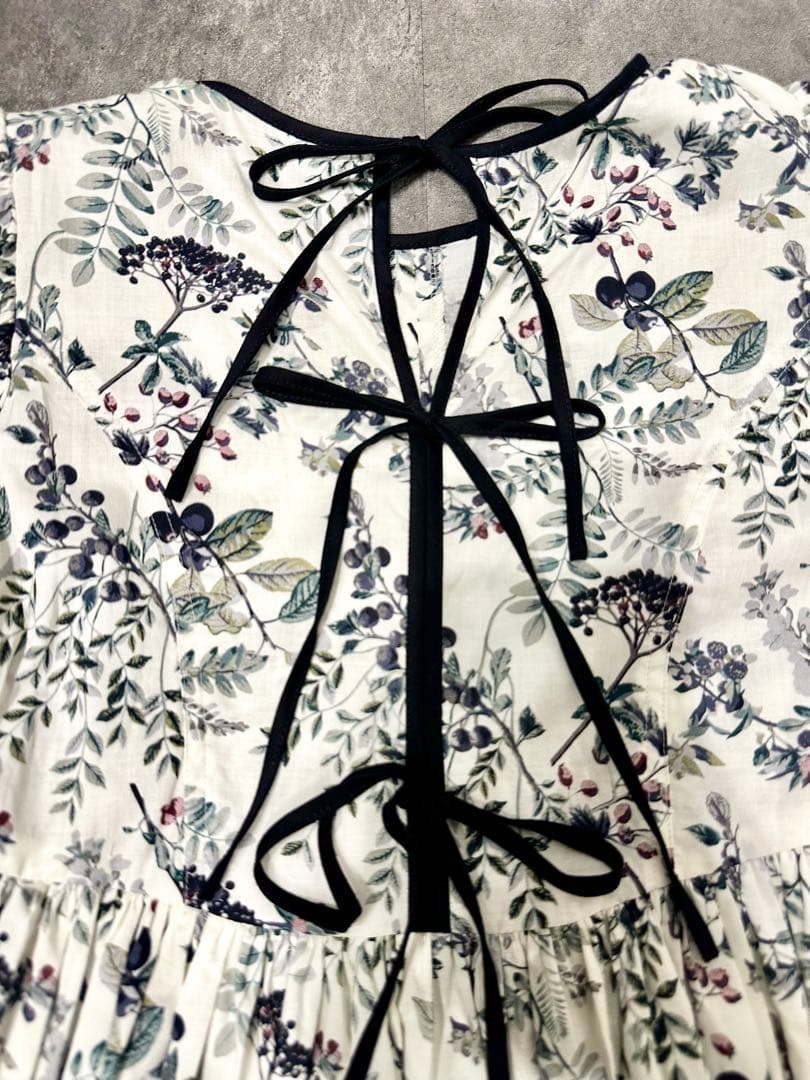 SEVENTEN セブンテン 木の実 プリント キッズ ワンピース