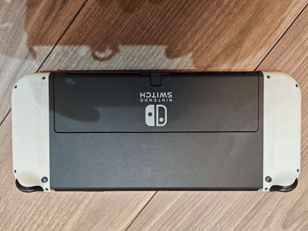 Nintendo Switch （2023）OLED ホワイト 本体 充電器付き