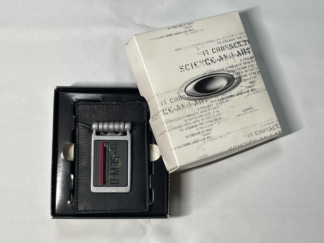 Oakley（オークリー）マネークリップ+ウォレット（ブラック）