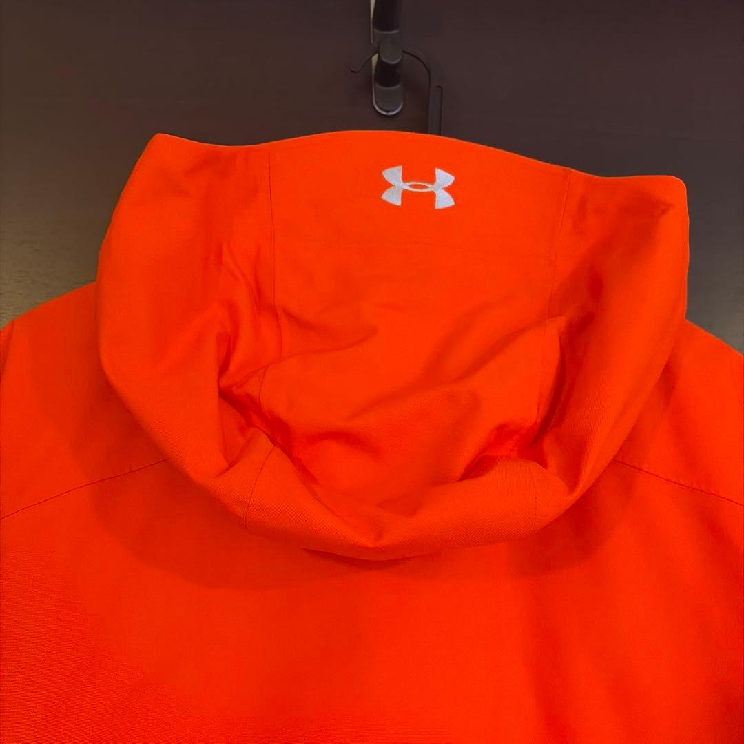 アンダーアーマー  INSULATED CORE JACKET