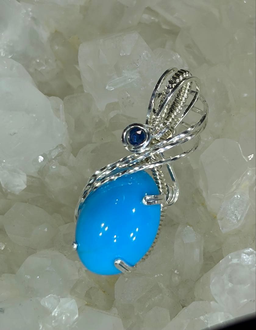 Fiona　トルコ石ブルーサファイア　ペンダントトップ　ワイヤージュエリー