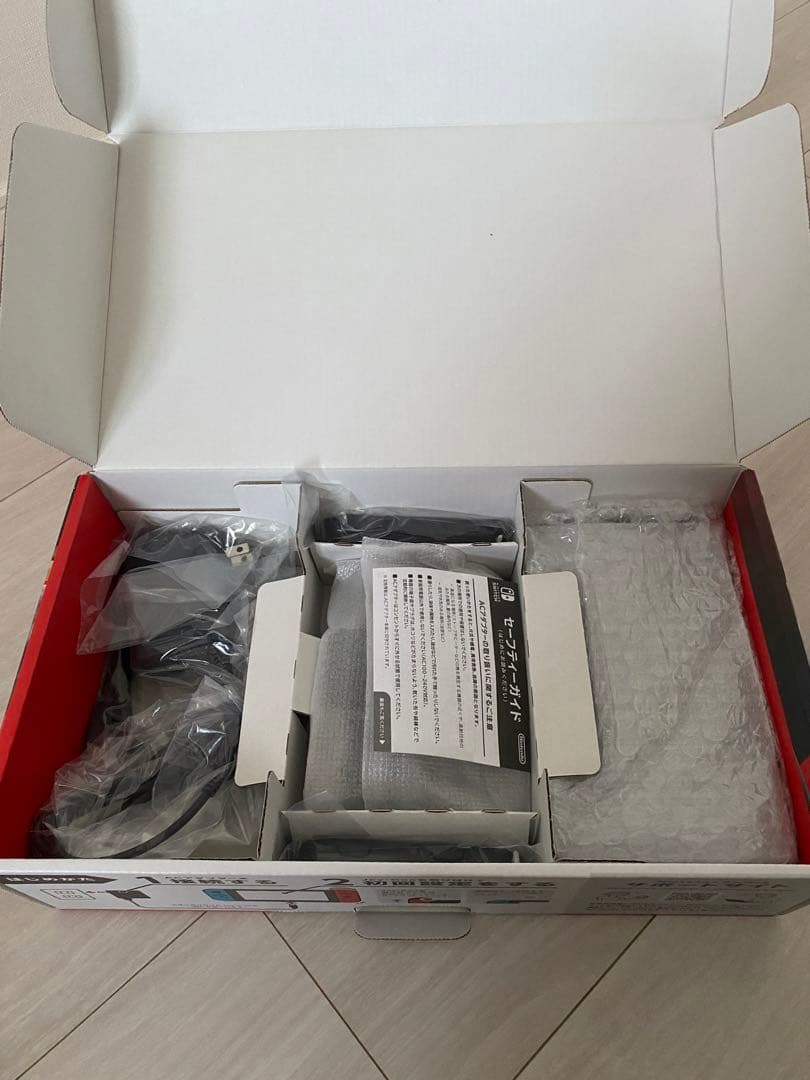 Nintendo Switch ネオンブルー・ネオンオレンジ