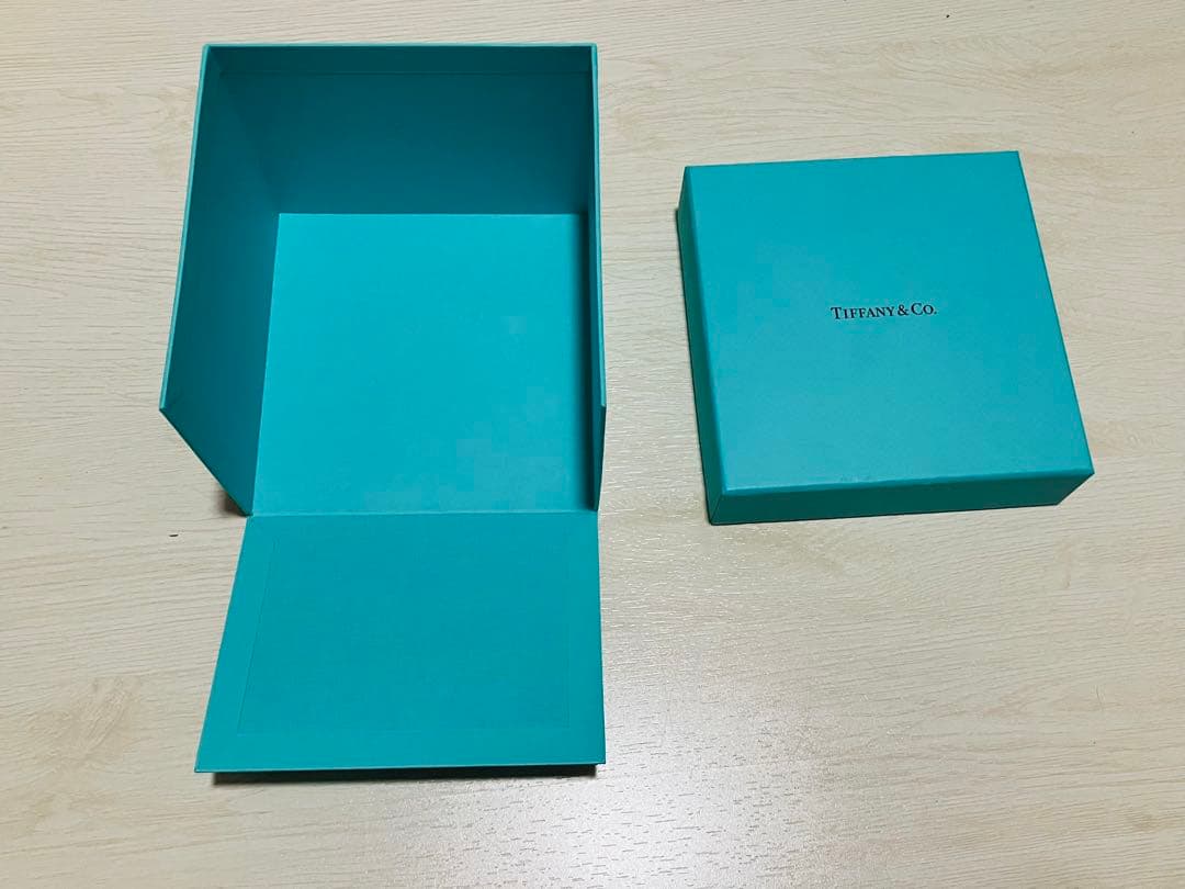 Tiffany & Co. ティファニーブルー　バングル　ブレスレット空箱
