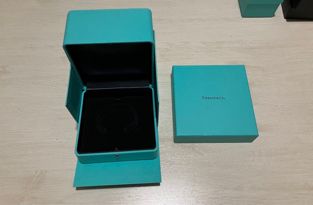 Tiffany & Co. ティファニーブルー　バングル　ブレスレット空箱