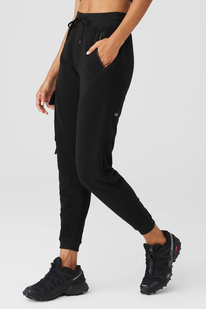 Alo Yoga Streetside Sweatpant unisex 完売品