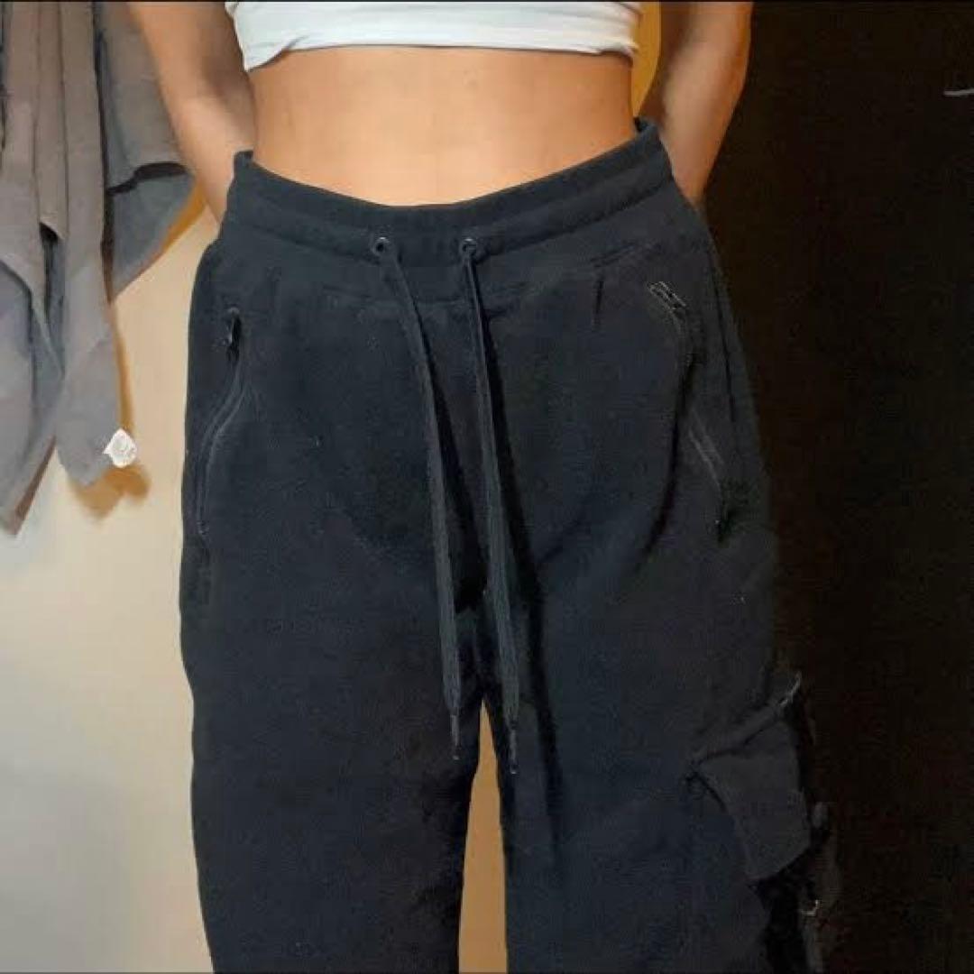 Alo Yoga Streetside Sweatpant unisex 完売品