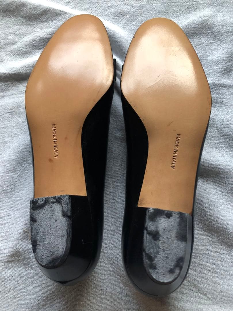 新品未使用Salvatore Ferragamo VARAブラックリボンシューズ