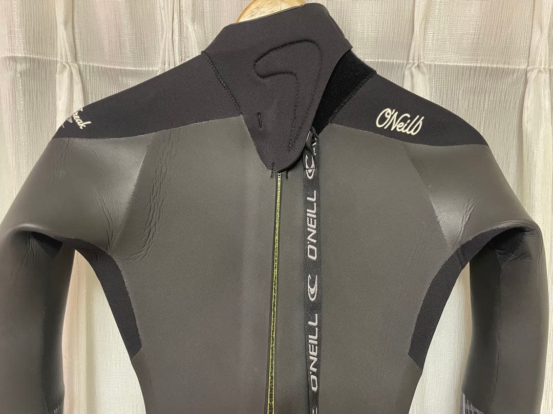オニール　スーパーフリーク ウィメンズ ウエットスーツ バックジップ 5x3mm