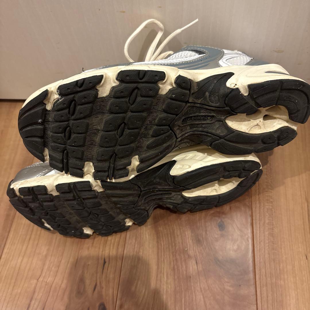 靴 New Balance U530ESA