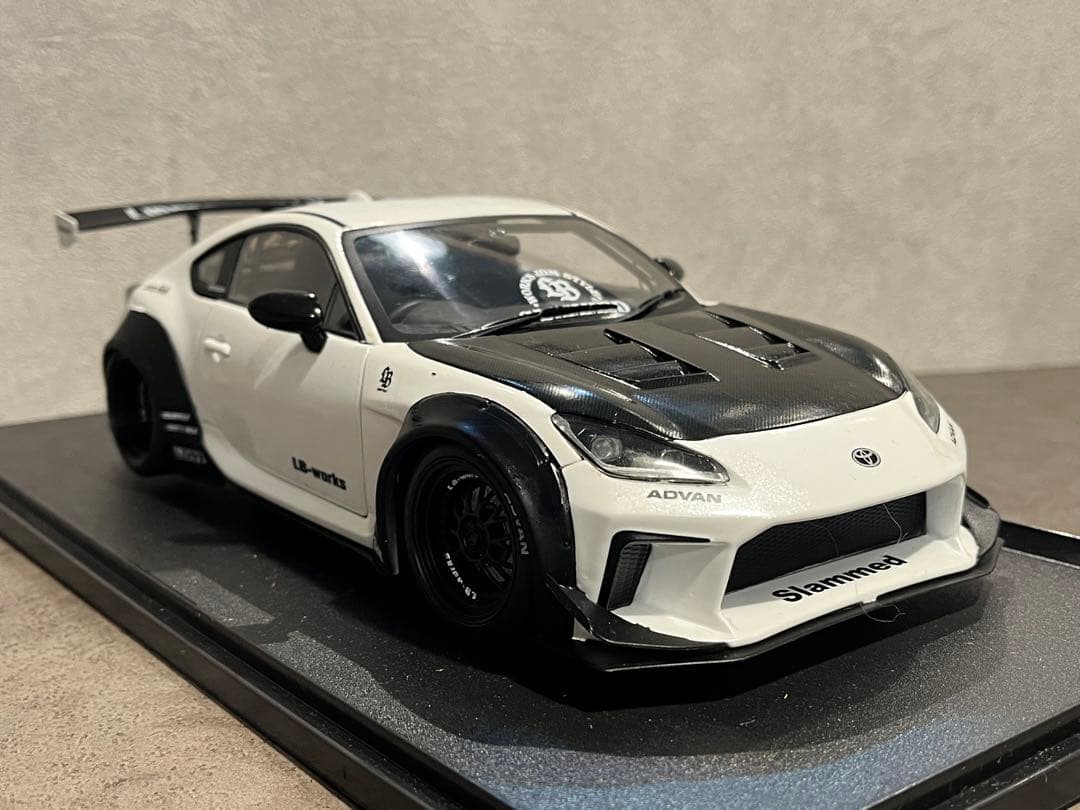 Solido 1/18 トヨタ GR86 LB-WORKS