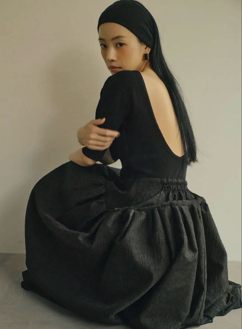 anuans ブラック バックオープン ワンピース S