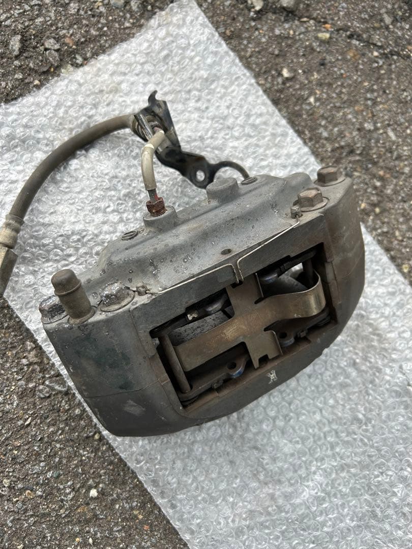 ECR33純正NISSAN ブレーキキャリパー フロント左右セット