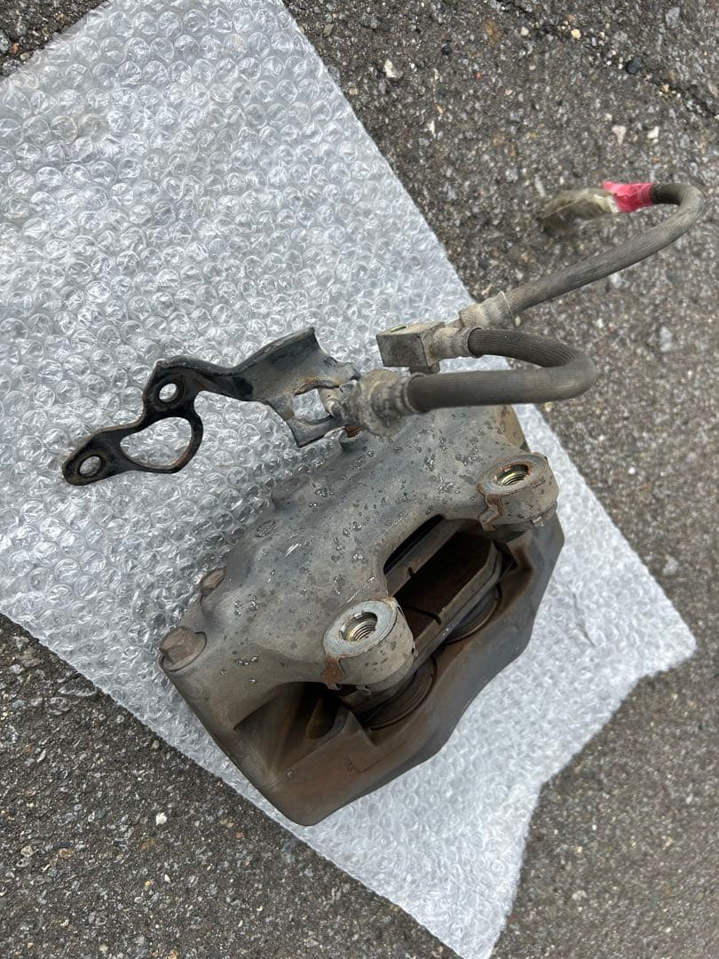 ECR33純正NISSAN ブレーキキャリパー フロント左右セット