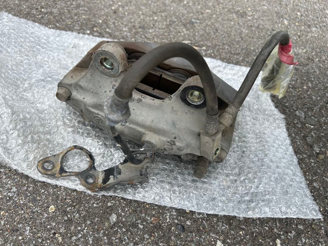 ECR33純正NISSAN ブレーキキャリパー フロント左右セット