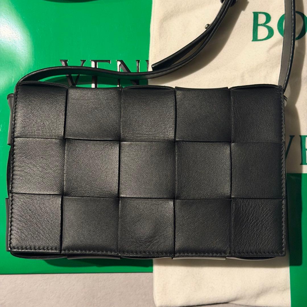 【BOTTEGA VENETA】『カセット』レディース ショルダーバッグ