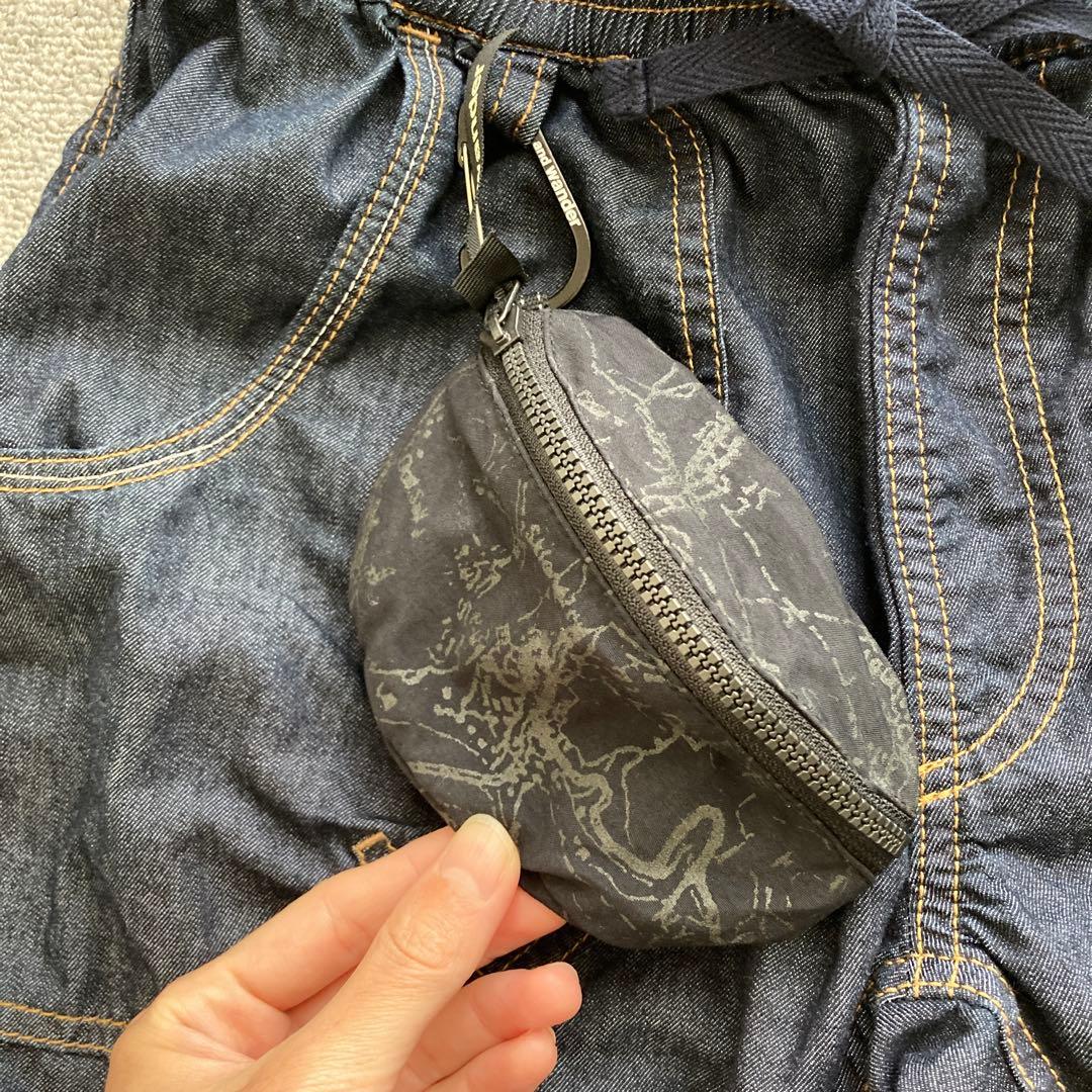 【ほぼ新品】00 Mサイズ and wander ショートパンツ