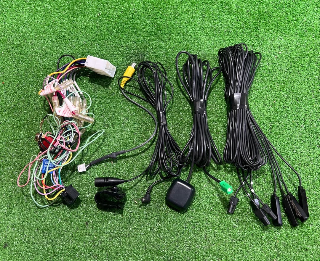 パイオニア AVIC-RZ810-D カーナビ。地図データ2023年版。