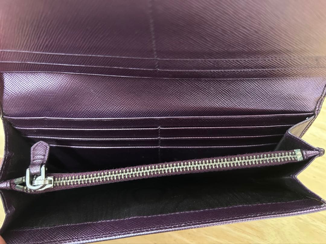 PRADA パープル 長財布
