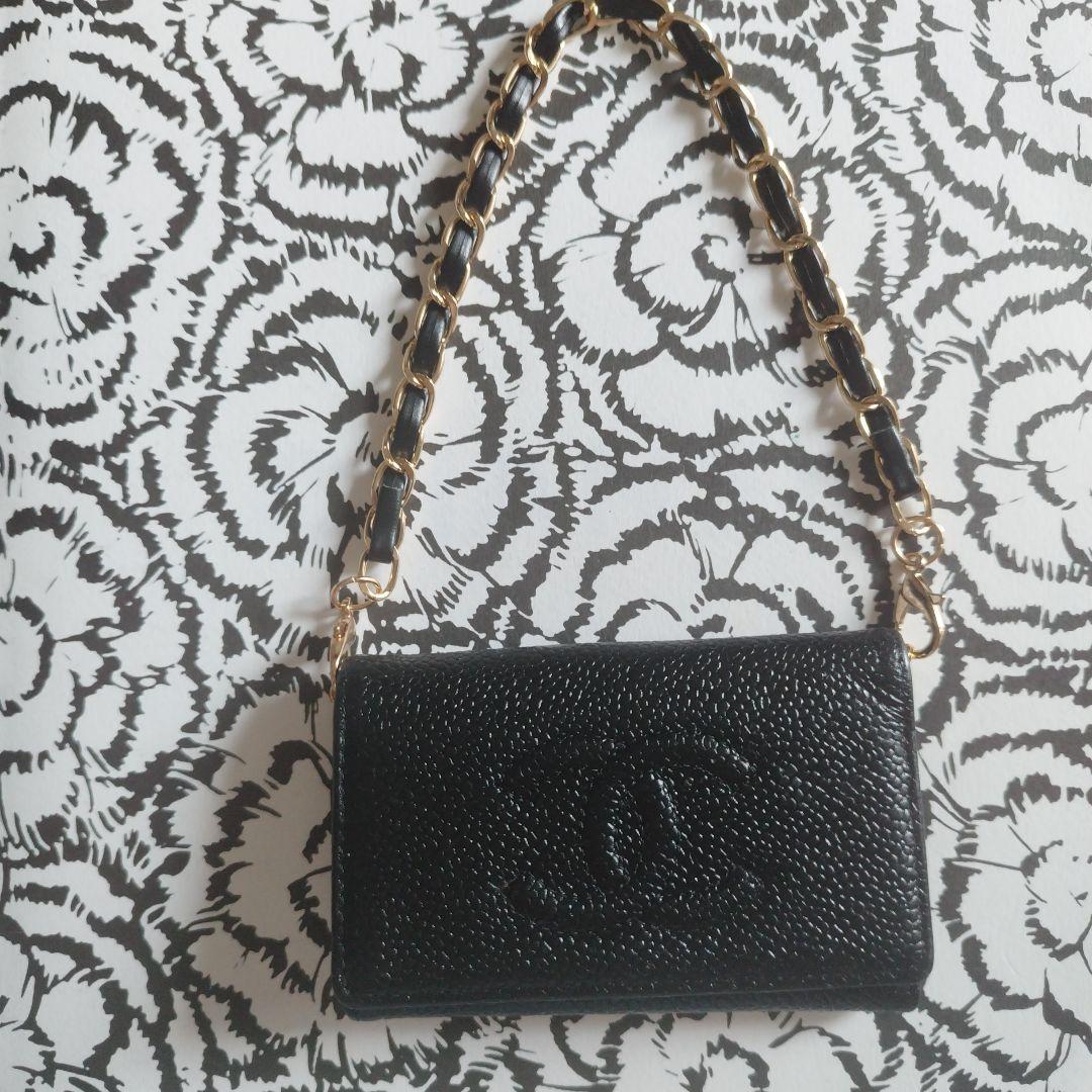 CHANEL ブラック レザー チェーンケース