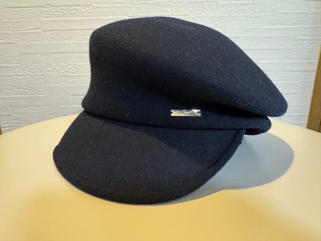 最終お値引き！【美品】CA4LA アシンメトリーキャスケット　ネイビー