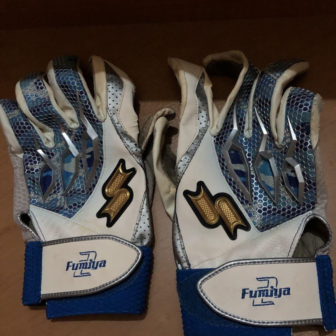 阪神タイガース北条選手バッティンググラブ