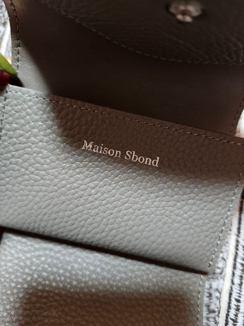 まるぼろ様:maison sbond レザー三つ折り財布 グレージュ