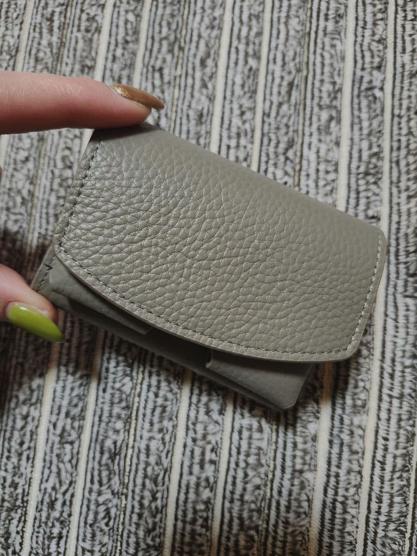 まるぼろ様:maison sbond レザー三つ折り財布 グレージュ