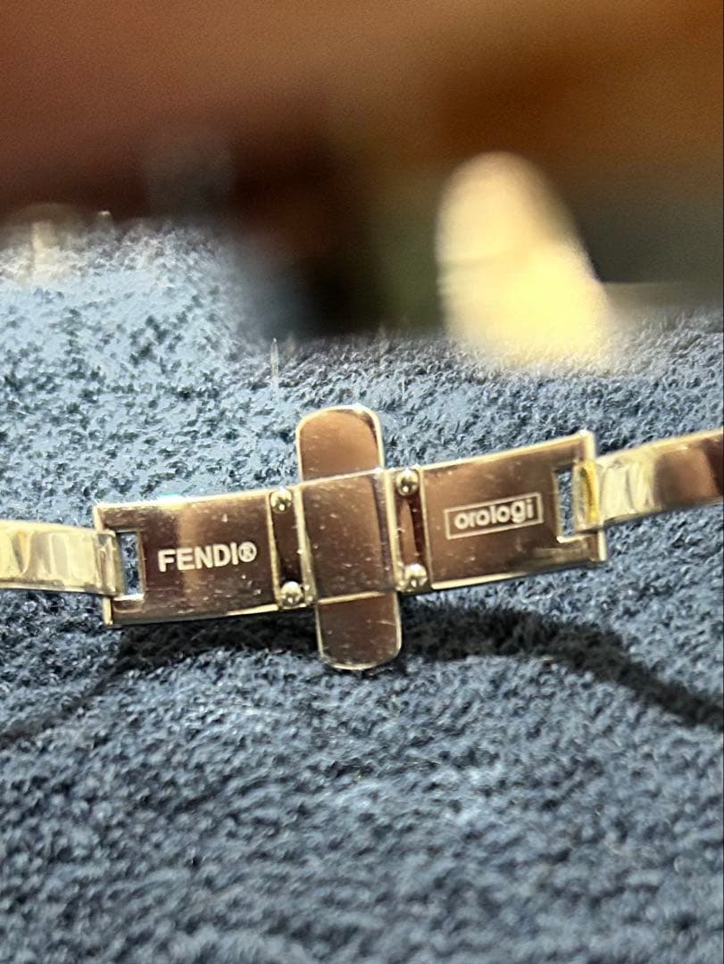 FENDI シルバー ステンレススチール 時計
