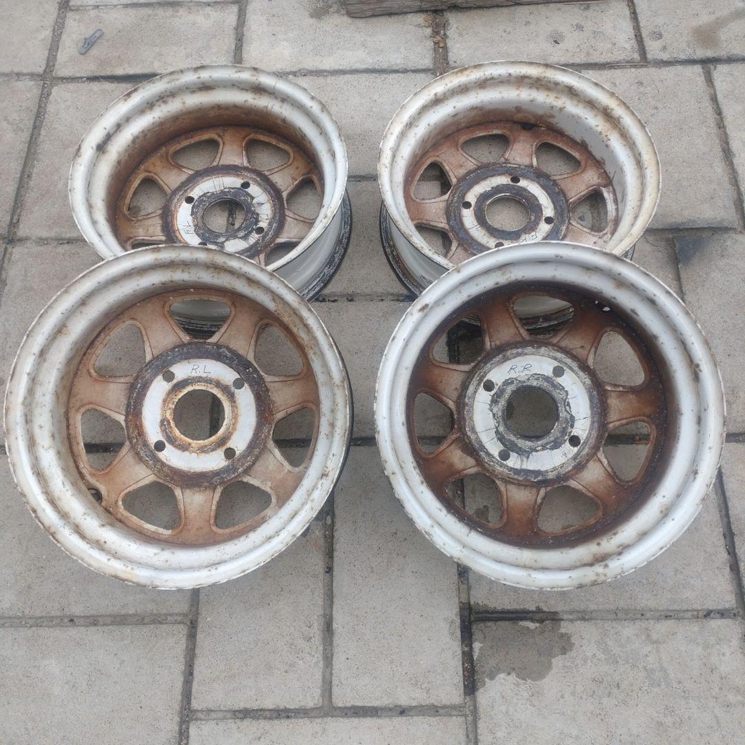 13インチ　鉄チンホイール　PCD114.3