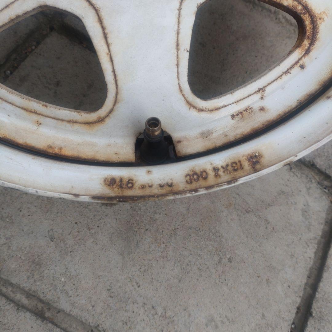 13インチ　鉄チンホイール　PCD114.3