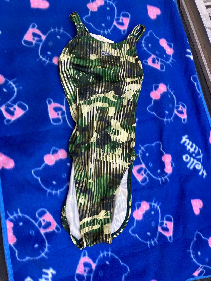speedo 迷彩柄 スポーツ用水着